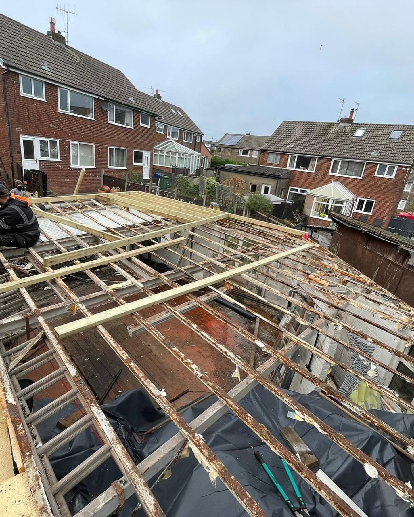 Whether you need construction, renovation, maintenance, or project management, our experienced team delivers reliable and efficient solutions tailored to your needs.