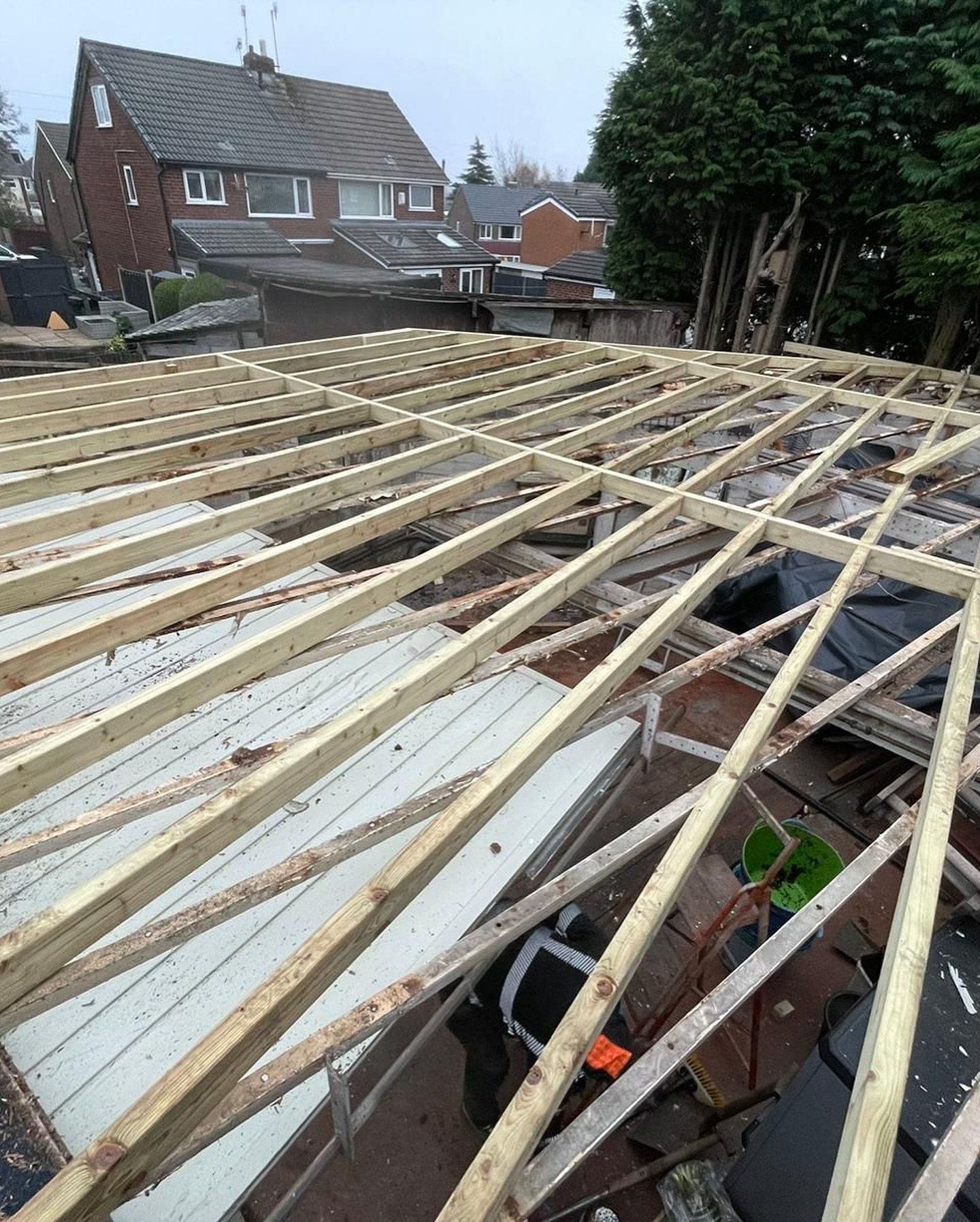 Whether you need construction, renovation, maintenance, or project management, our experienced team delivers reliable and efficient solutions tailored to your needs.