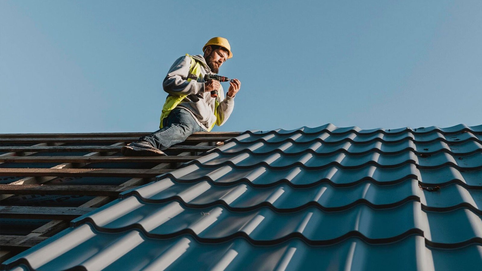 With a team of experienced and highly skilled roofers who have years of experience in the industry, we provide quality roof repairs and other roofing services to our satisfied customers.